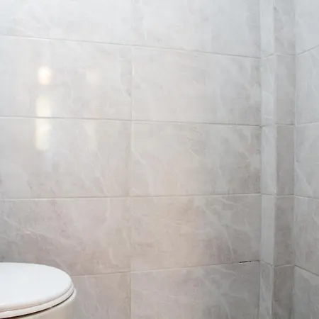 Cozy Seaside Retreat W Sea View In * קוסדסי